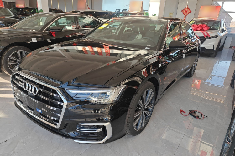 奥迪A6L 2026款 45 TFSI quattro 臻选动感型车身外观1