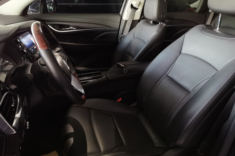 别克 昂科旗 2022款 652T 四驱尊贵型 7座中控内饰19