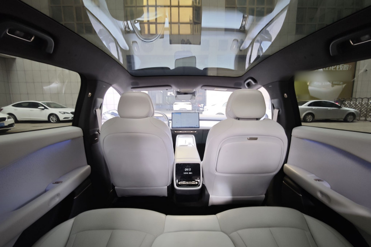 小鹏P7+ 2024款 长续航 Max中控内饰7010