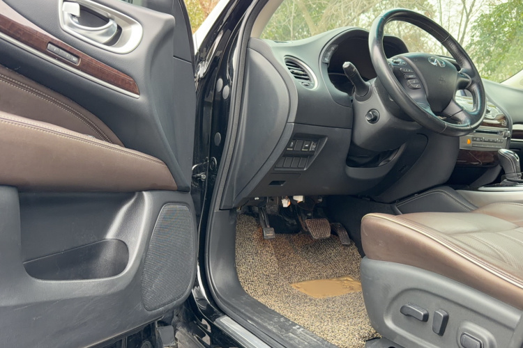 英菲尼迪QX60(进口) 2016款 2.5 S/C Hybrid 两驱卓越版 国V中控内饰7002