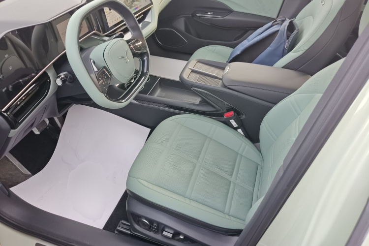 红旗EH7 2024款 690 Pro局部细节19