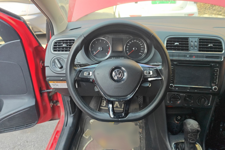 大众 Polo 2016款 1.6L 自动舒适型中控内饰13
