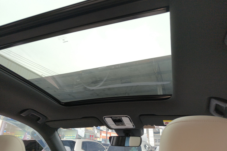 理想汽车 理想ONE 2020款 增程6座版局部细节22