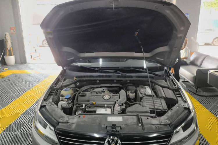 大众 速腾 2014款 改款 1.4TSI 手动豪华型局部细节24