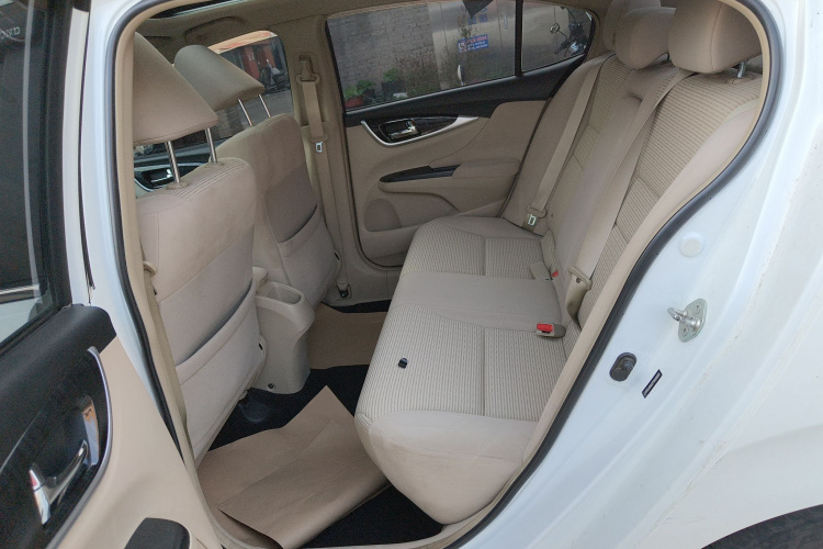 本田 凌派 2015款 1.8L 自动豪华版中控内饰21