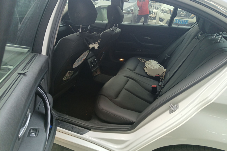 宝马3系 2017款 320Li 时尚型中控内饰21