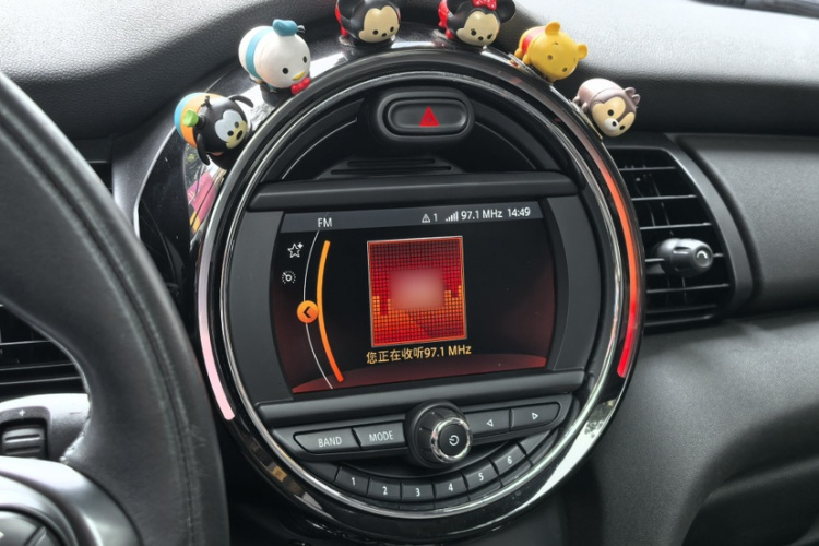 MINI 2019款 1.5T ONE 五门版中控内饰7009