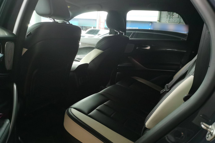 腾势X 2020款 PHEV运动版中控内饰7001