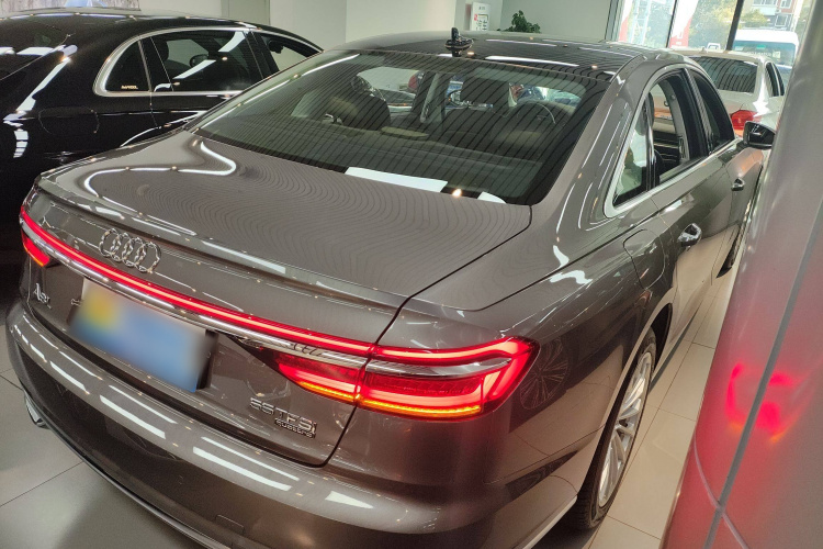 奥迪A8 2018款 A8L 55 TFSI quattro投放版精英型车身外观7