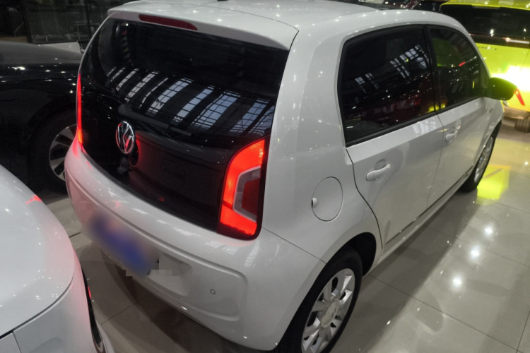 大众up! 2015款 1.0L high up!车身外观7