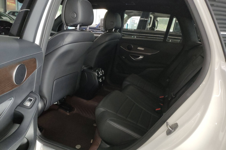奔驰GLC 2021款 GLC 300 L 4MATIC 动感型中控内饰21