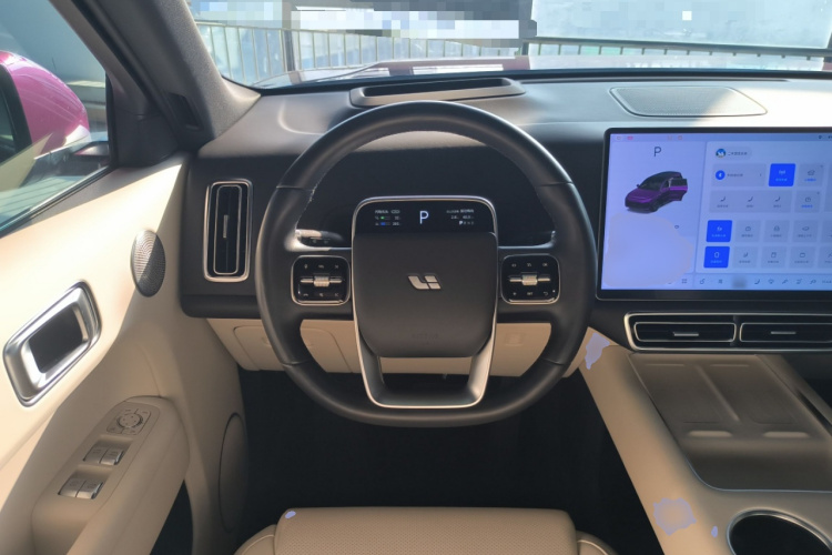 理想汽车 理想L9 2024款 Ultra中控内饰13