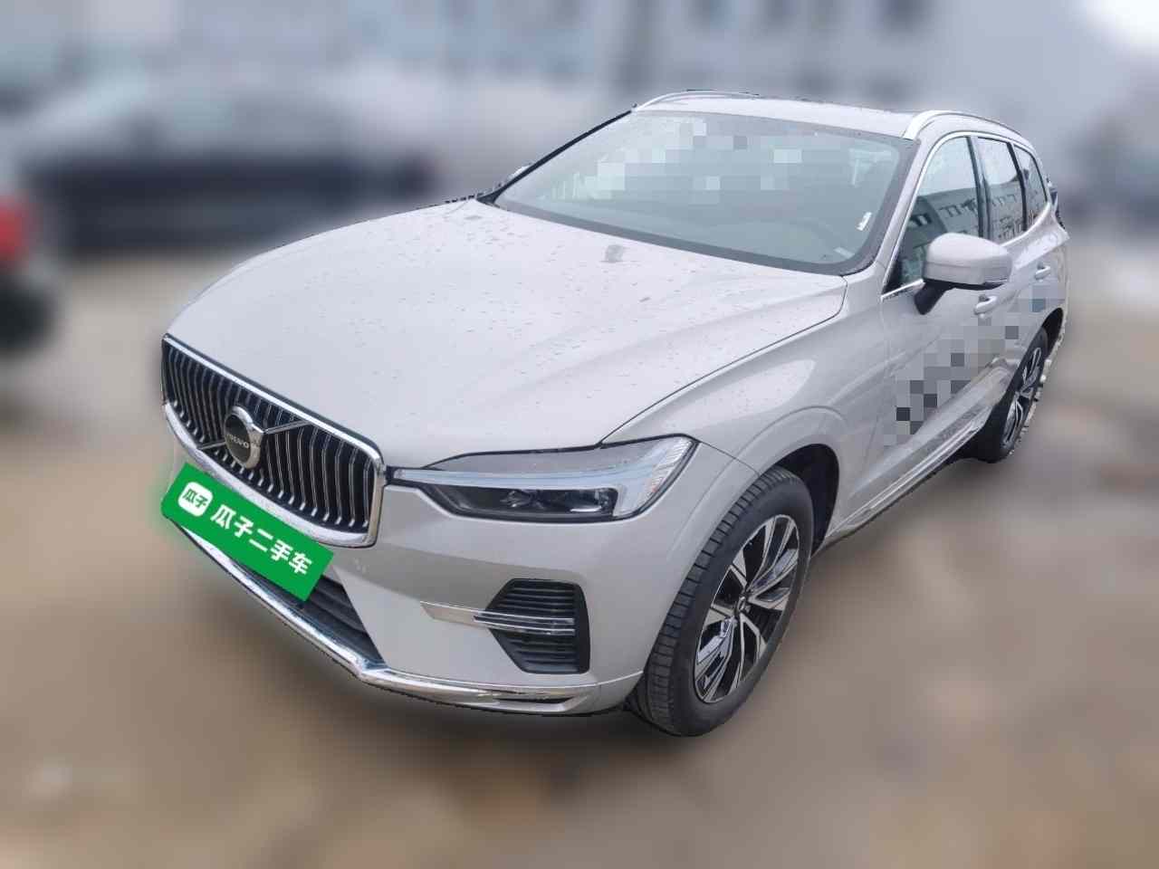沃尔沃XC60 2025款 B5 四驱智远豪华版(2)