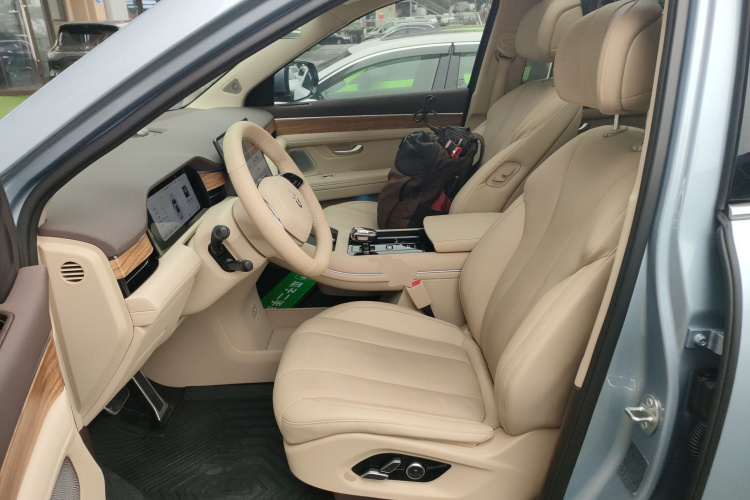 鸿蒙智行 问界M7 2024款 1.5T 后驱Plus版 5座中控内饰19