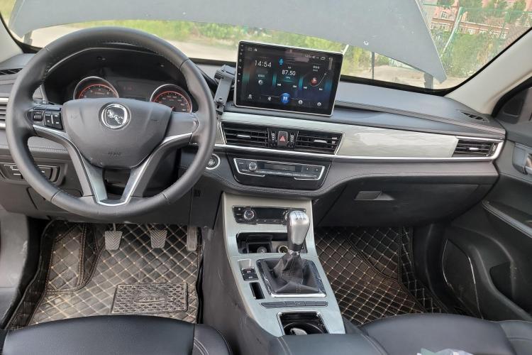 汉腾汽车 汉腾X5 2018款 1.5L 手动精英版中控内饰7002