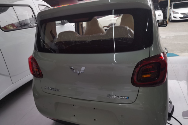 五菱汽车 宏光MINIEV 2025款 四门版 进阶款车身外观6