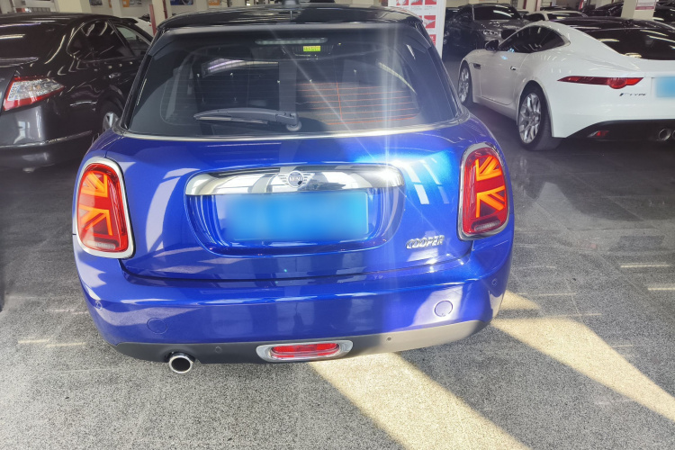 MINI 2019款 1.5T COOPER 艺术家 五门版车身外观6004