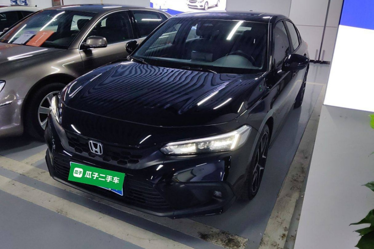 本田 思域 2023款 HATCHBACK 240TURBO 手动极劲版车身外观1