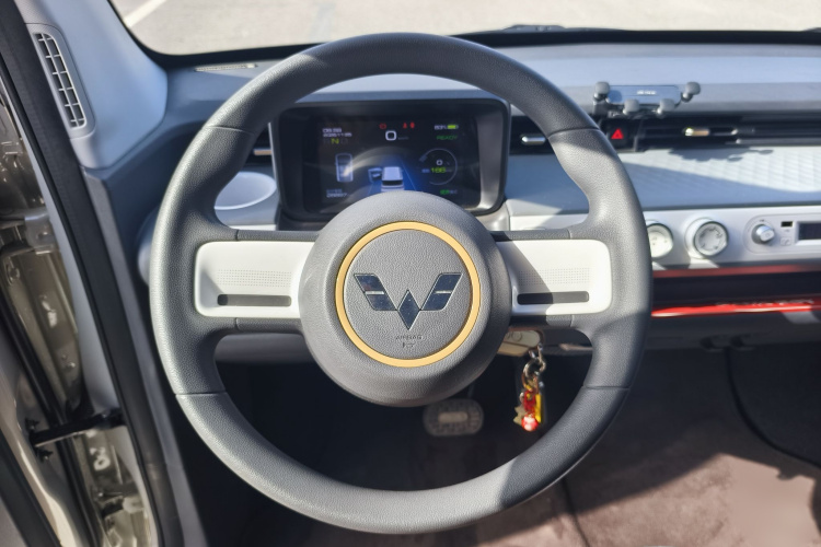 五菱汽车 宏光MINIEV 2022款 GAMEBOY 200km 玩咖款 磷酸铁锂中控内饰7012