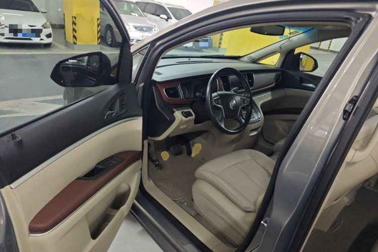 别克GL8 2018款 28T 豪华型 国VI中控内饰20