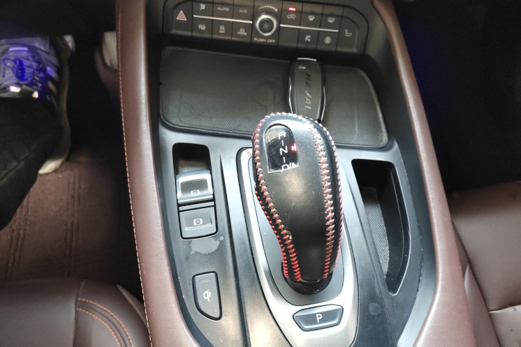 哈弗F7x 2019款 2.0T 两驱极智科技版局部细节18