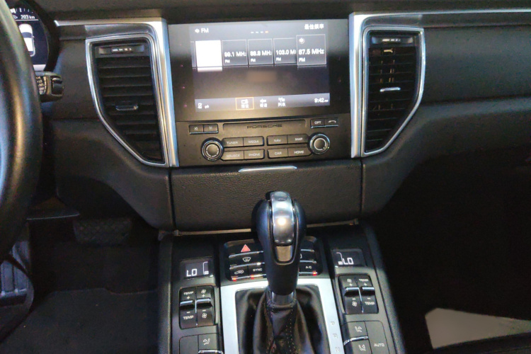 保时捷 2017款  Macan 2.0T局部细节16