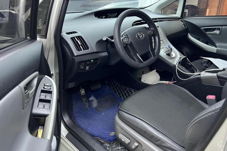 丰田 普锐斯 2012款 1.8L 豪华版中控内饰7006