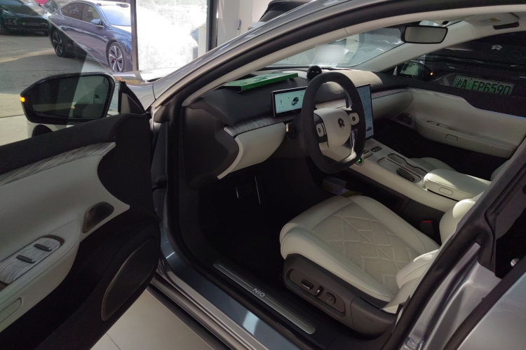 蔚来ET7 2024款 100kWh 行政签名版中控内饰20