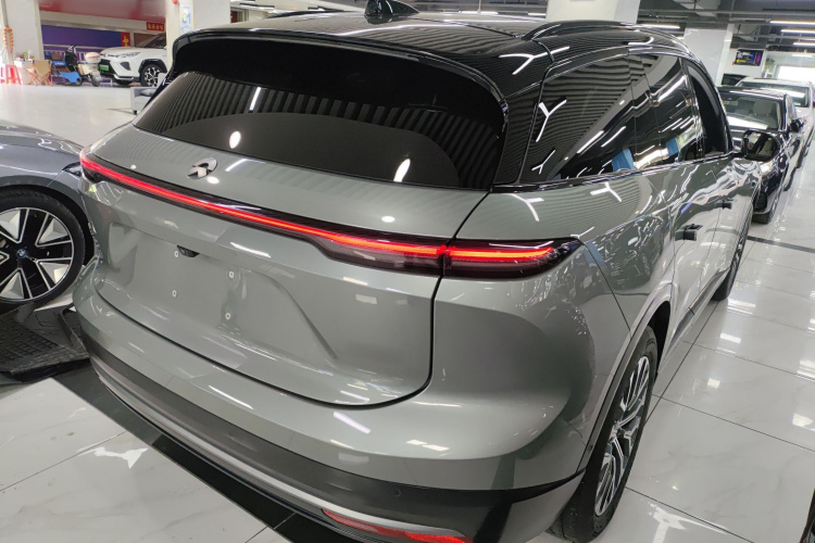 蔚来ES6 2023款 75kWh车身外观7