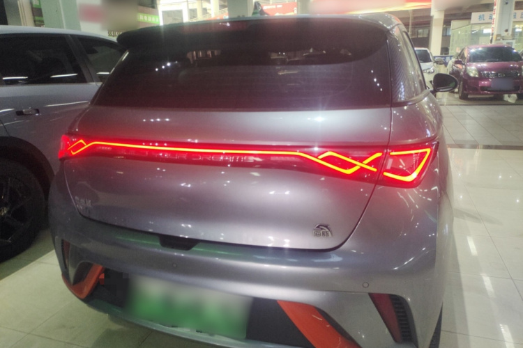 比亚迪 海豚 2021款 405km 时尚版车身外观6