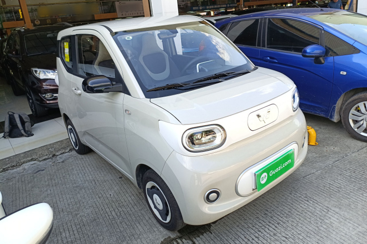 五菱汽车 宏光MINIEV 2024款 第三代 215km 青春版车身外观6002