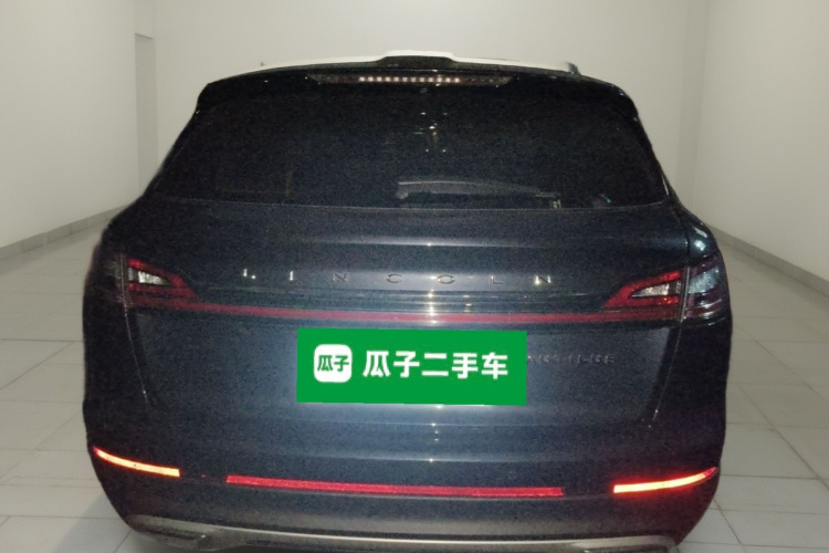 林肯 航海家 2021款 2.0T 四驱尊享版车身外观6