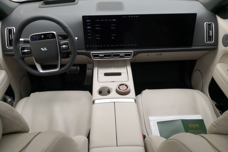 理想汽车 理想L6 2024款 Pro中控内饰12
