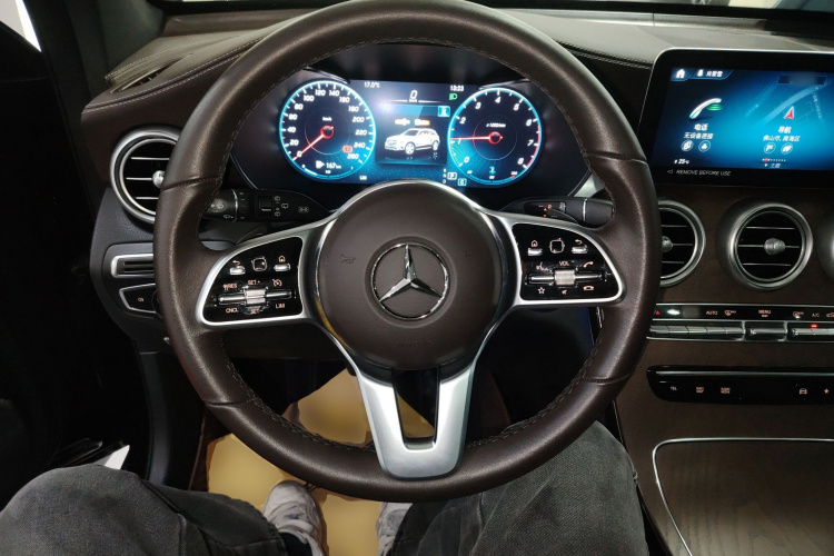 奔驰GLC 2022款 改款三 GLC 300 L 4MATIC 豪华型中控内饰13