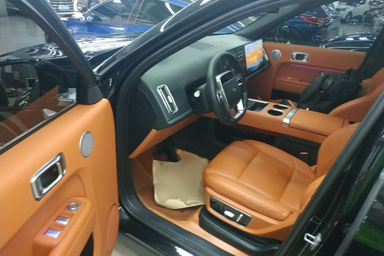 理想汽车 理想L9 2022款 Max中控内饰20