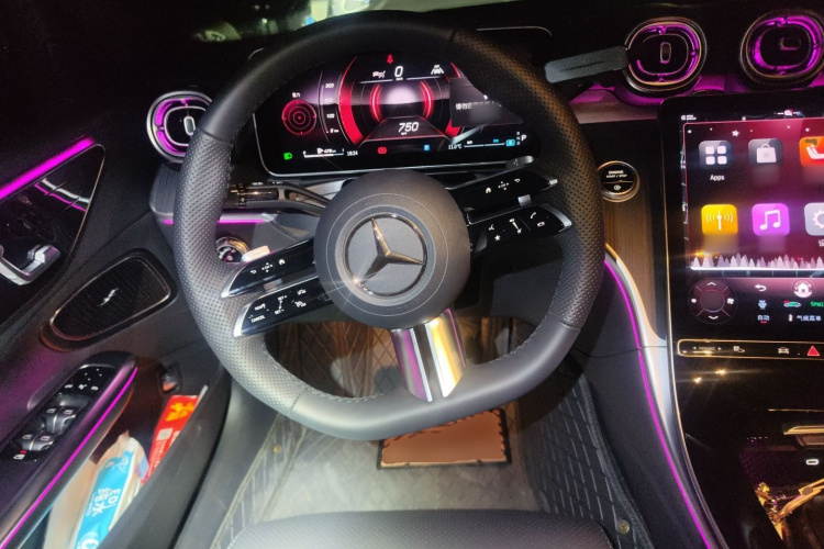 奔驰C级 2025款 C 260 L 运动版中控内饰13