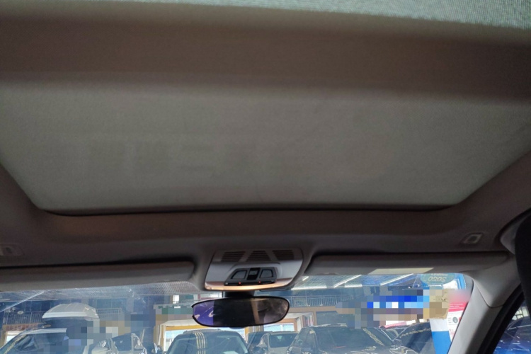 宝马1系 2018款 118i 运动型中控内饰22