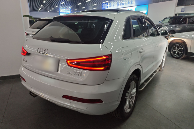 奥迪Q3 2015款 35 TFSI 舒适型车身外观6005