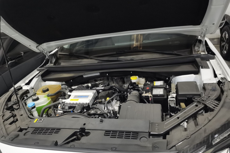 广汽传祺 影酷 2022款 1.5T 超新星Pro版机舱底盘24