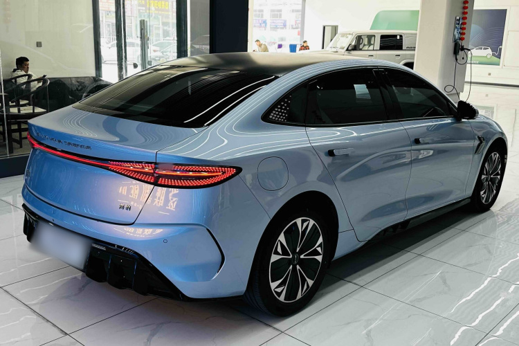 比亚迪 海豹 2022款 550km 标准续航后驱版尊贵型车身外观6005