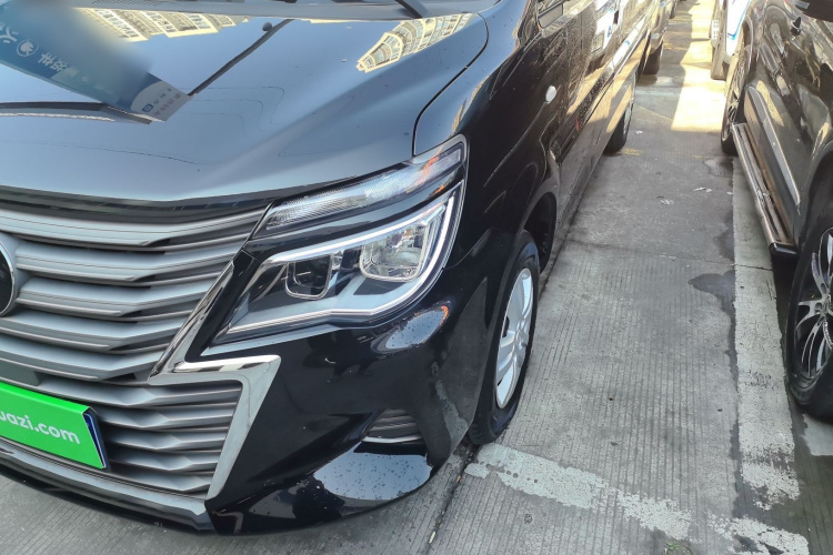 东风风行 菱智 2022款 奋斗款 M5L 1.6L 基本型 7座局部细节36