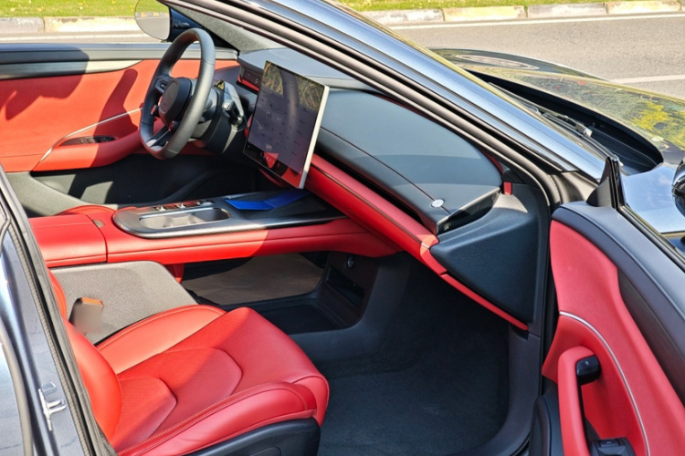 小米汽车 小米SU7 2024款 后驱长续航智驾版中控内饰7004