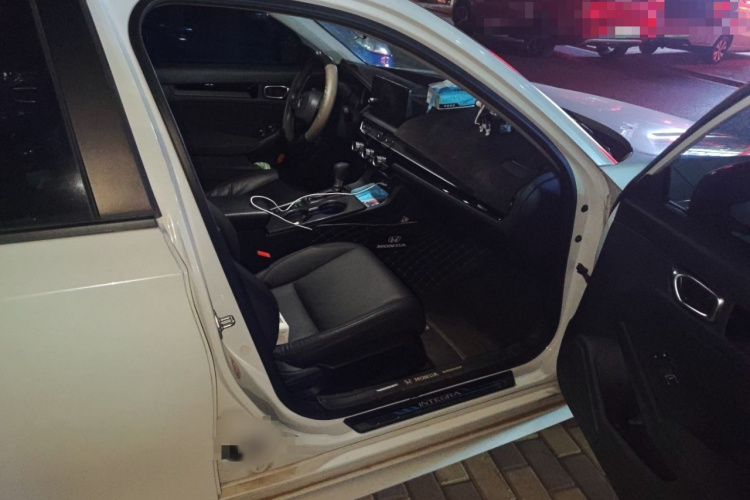 本田 型格 2022款 240TURBO CVT科技版局部细节9005