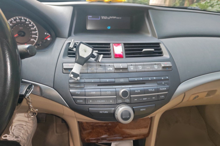 本田 雅阁 2011款 2.0L EX局部细节16