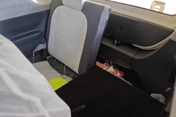 吉利银河 熊猫 2025款 210km 元气熊中控内饰21