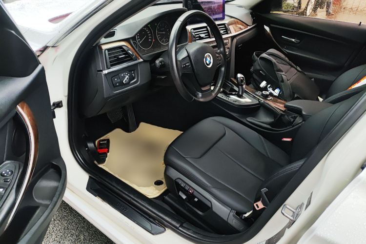 宝马3系 2013款 320Li 时尚型中控内饰20