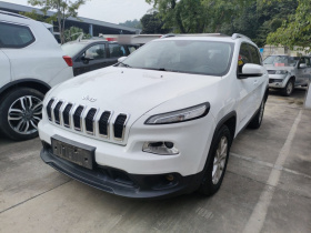 Jeep 自由光 2016款 2.0L 优越版