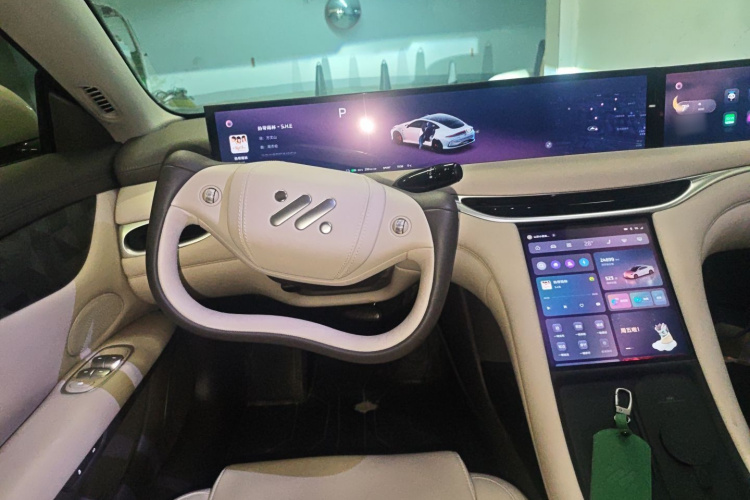 智己汽车 智己L6 2024款 Max 超强性能版中控内饰13