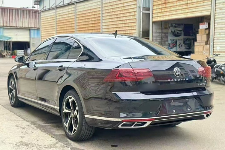 大众 迈腾 2023款 200万辆纪念版 330TSI DSG领先型车身外观6004