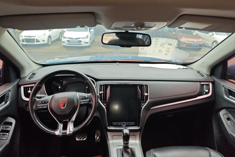 荣威RX5 2016款 30T 两驱自动互联网智享版中控内饰12